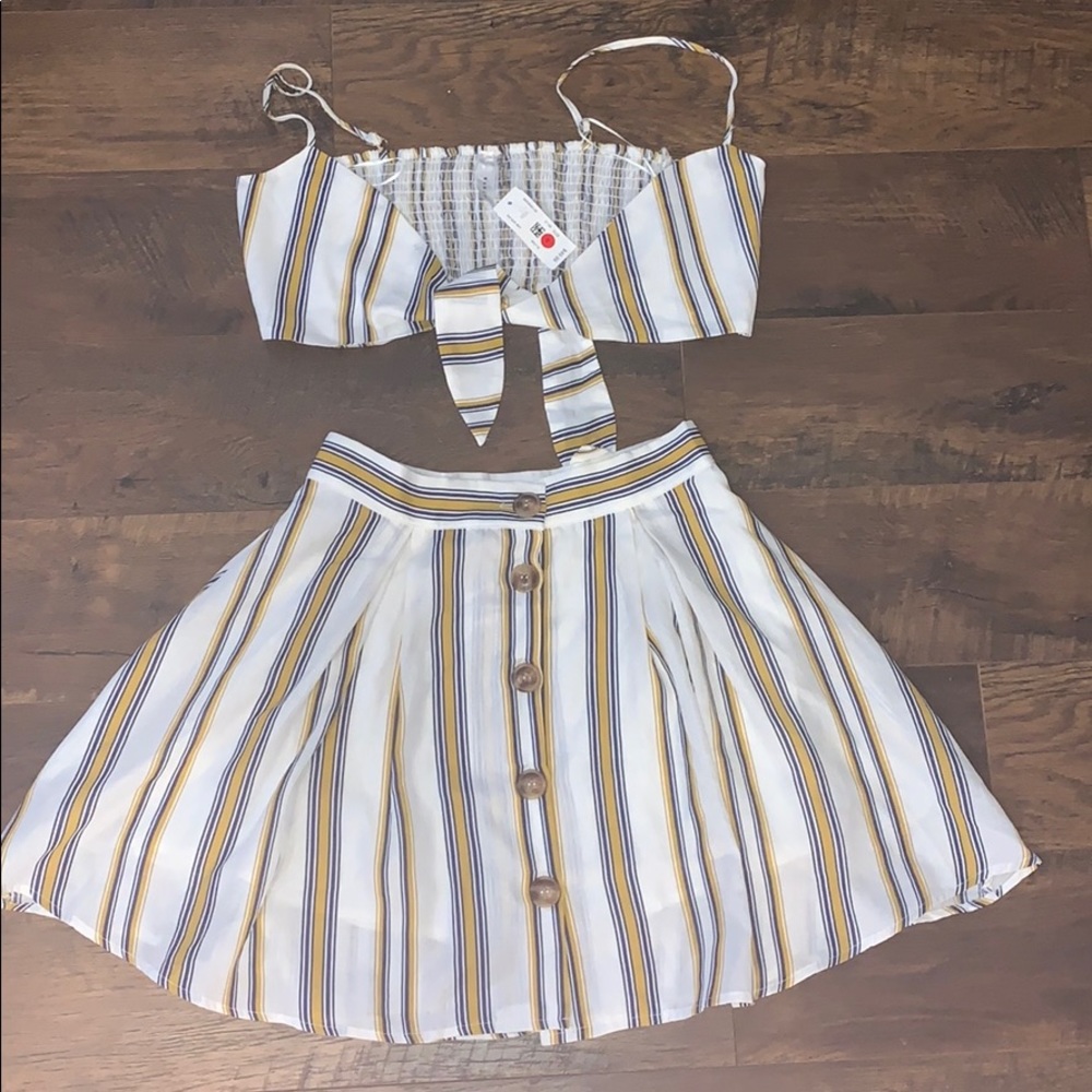 2 piece Crop Tie Front & Skirt Set